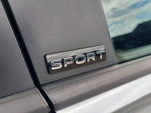 Used 2023 Volkswagen Jetta Sport image 6