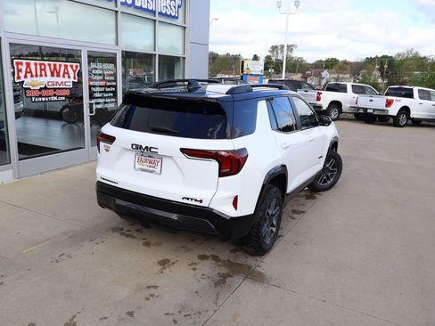 New 2026 GMC Terrain AT4 w/ LPO, Black Badging Package AWD/4WD image 40