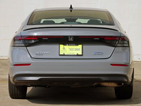 Used 2023 Honda Accord Sport image 10