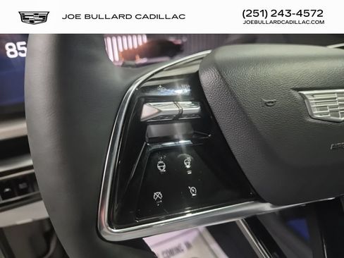 New 2026 Cadillac Lyriq Premium Luxury w/ LPO, Floor Liner Package AWD/4WD image 13