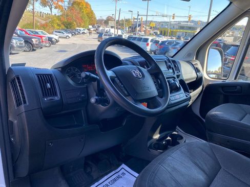 Used 2015 RAM ProMaster 2500 w/ Mopar Trailer Tow Group image 9