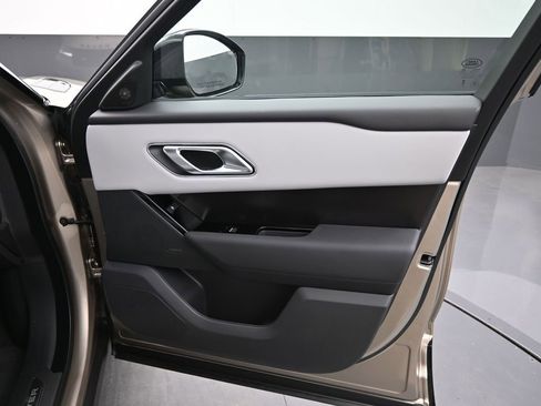 New 2026 Land Rover Range Rover Velar Dynamic SE AWD/4WD image 4