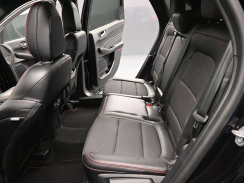 Used 2023 Ford Escape ST-Line w/ Tech Pack #1 FWD image 18