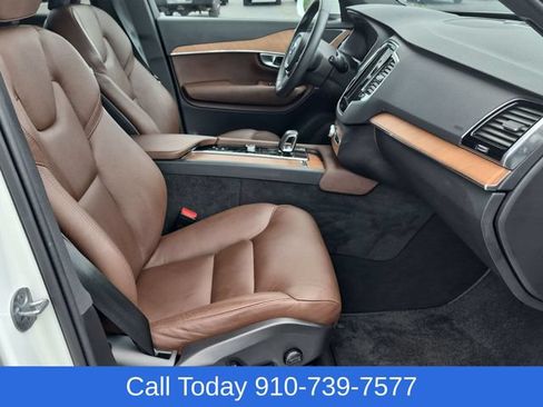 Used 2024 Volvo XC90 B6 Plus AWD/4WD image 39