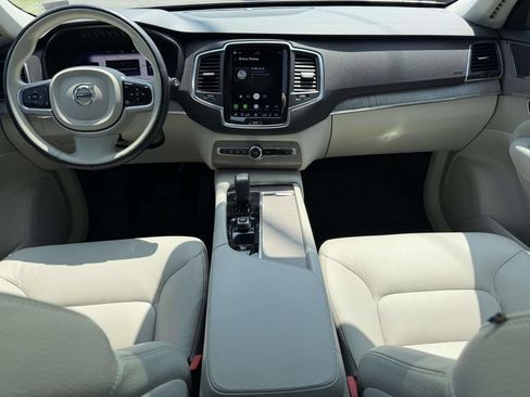 Used 2023 Volvo XC90 B6 Core w/ Climate Package AWD/4WD image 2