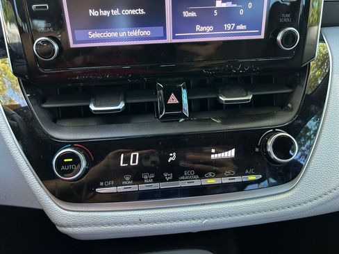 Used 2020 Toyota Corolla SE image 23