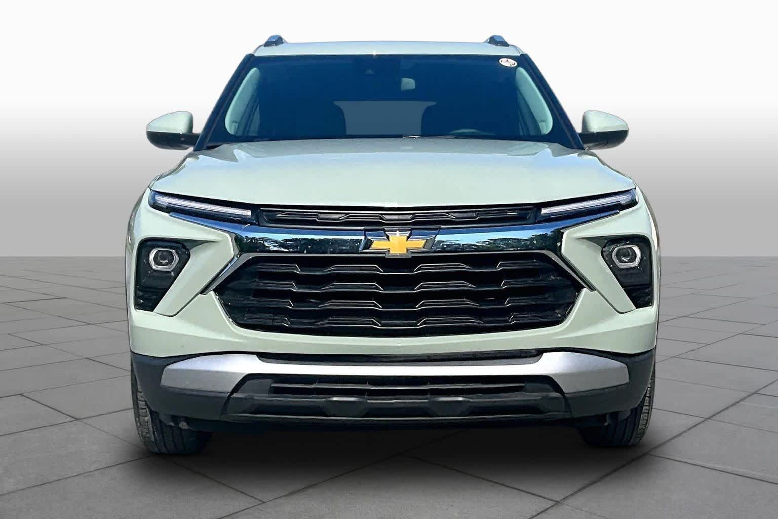 Used 2026 Chevrolet TrailBlazer LT FWD image 4