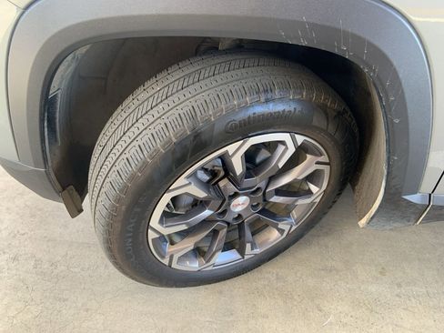 Certified 2025 GMC Terrain Elevation w/ Elevation Premium Package image 9