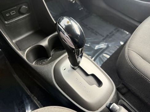 Used 2021 Chevrolet Spark LT image 31