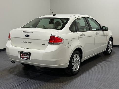 Used 2010 Ford Focus SEL FWD image 5