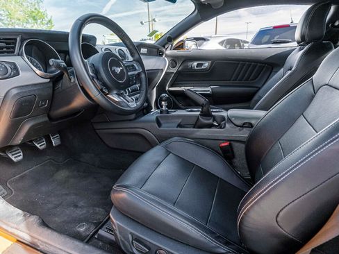 Used 2022 Ford Mustang GT Premium image 15