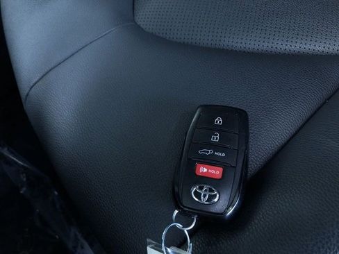 Certified 2025 Toyota Grand Highlander AWD image 32