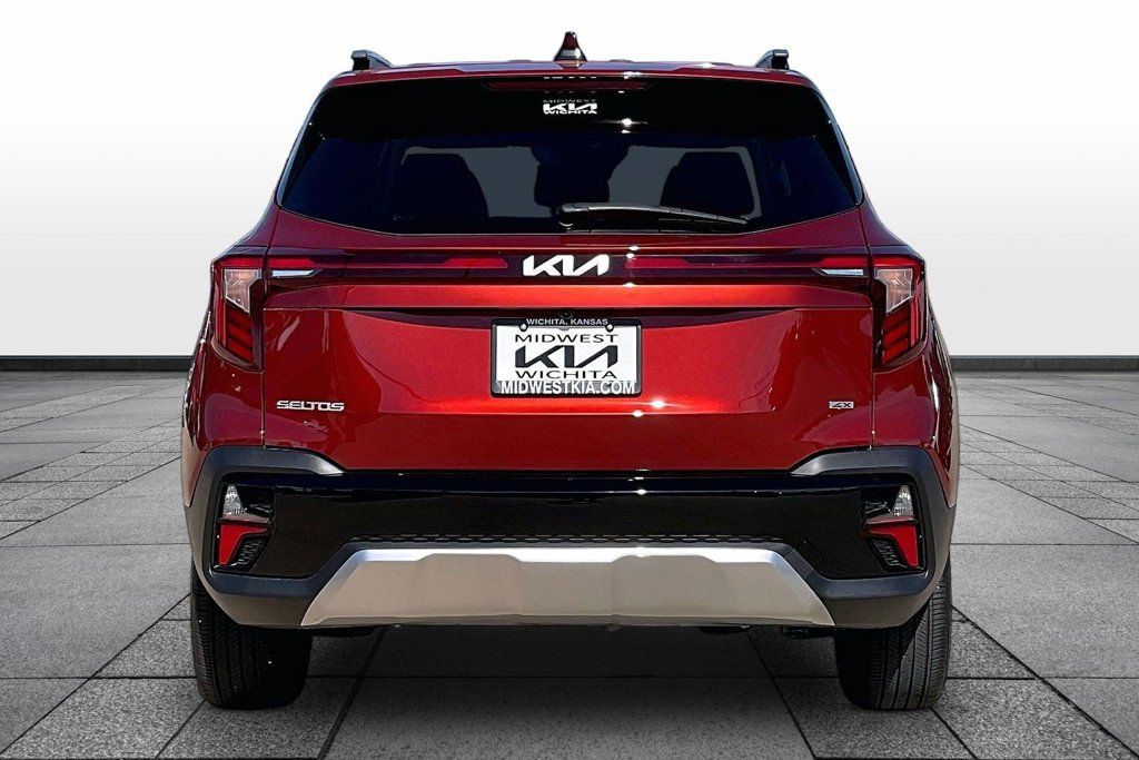 Used 2026 Kia Seltos S AWD/4WD image 4
