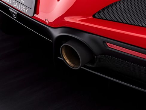 Used 2020 Ferrari F8 Tributo RWD image 34
