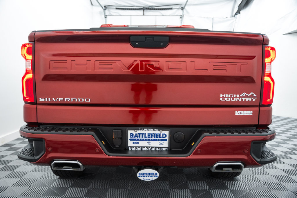 Used 2021 Chevrolet Silverado 1500 High Country w/ Technology Package AWD/4WD image 6