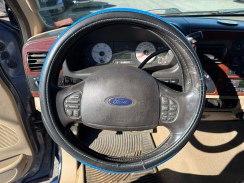 Used 2006 Ford F350 Lariat image 19