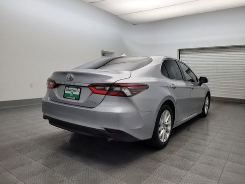 Used 2024 Toyota Camry LE image 9