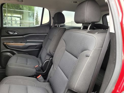 Used 2022 GMC Acadia SLE w/ Driver Convenience Package FWD image 15