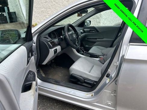 Used 2015 Honda Accord LX image 9