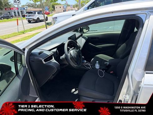 Used 2022 Toyota Corolla LE FWD image 7