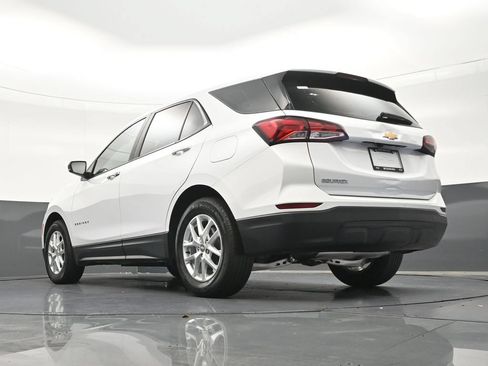 Used 2023 Chevrolet Equinox LS FWD image 31