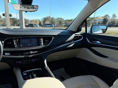 Used 2023 Buick Enclave Avenir w/ Avenir Technology Package image 31
