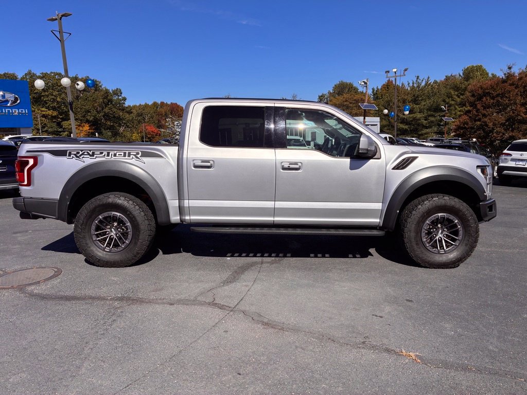 Used 2019 Ford F150 Raptor w/ Equipment Group 802A Luxury AWD/4WD image 8