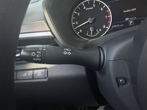 Used 2025 Nissan Altima 2.5 SV FWD image 33