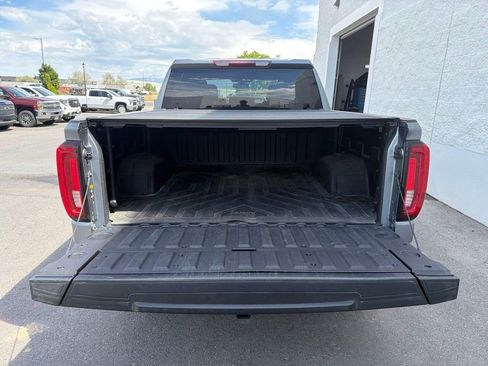 Used 2020 GMC Sierra 1500 SLT w/ Driver Alert Package I AWD/4WD image 27