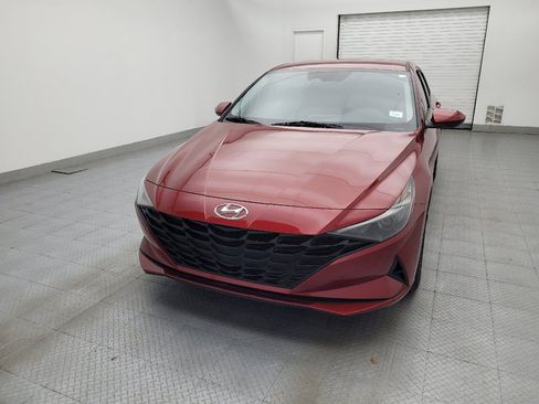Used 2023 Hyundai Elantra SEL FWD image 15
