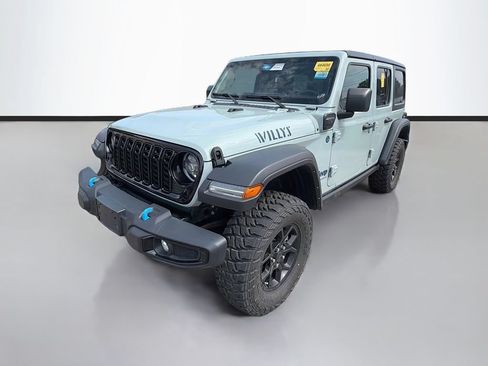 Used 2024 Jeep Wrangler Unlimited AWD/4WD image 5