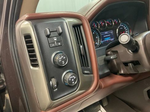 Used 2016 Chevrolet Silverado 1500 High Country w/ High Country Premium Package AWD/4WD image 20