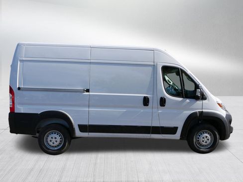 New 2026 RAM ProMaster 2500 w/ Convenience Group image 8