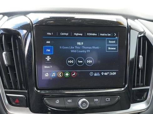 Used 2021 Chevrolet Traverse LT w/ LPO, Floor Liner Package AWD/4WD image 22