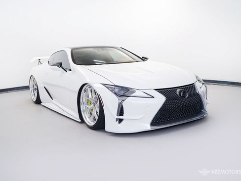 Used 2018 Lexus LC 500 Coupe w/ Performance Package RWD image 9