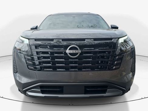 New 2026 Nissan Pathfinder SL image 4