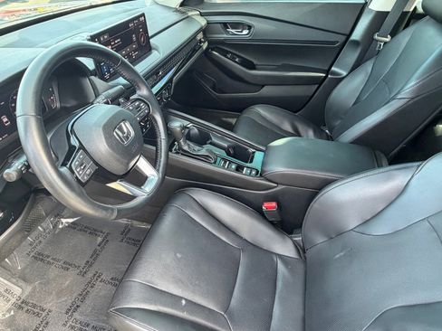 Used 2023 Honda Accord Touring image 18