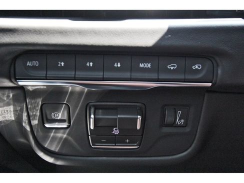 New 2026 Cadillac Escalade Platinum Sport w/ LPO, ONYX Package AWD/4WD image 15