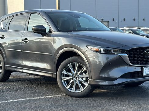New 2025 MAZDA CX-5 AWD 2.5 S w/ Premium Plus Pkg image 2