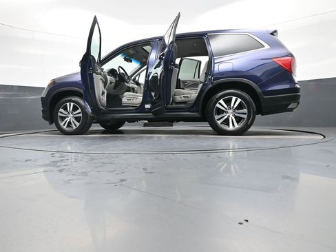 Certified 2017 Honda Pilot EX-L image 51