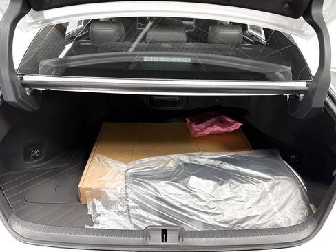 New 2025 Lexus ES 350 Ultra Luxury image 11