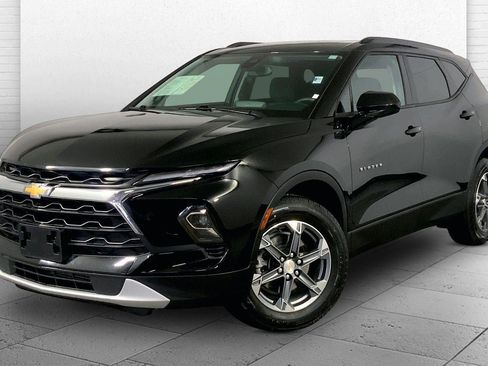 Used 2025 Chevrolet Blazer LT w/ Convenience Package AWD/4WD image 12