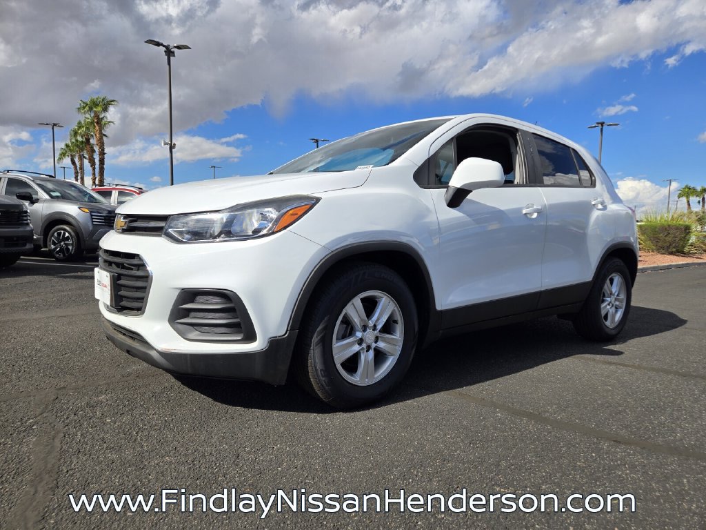 Used 2021 Chevrolet Trax LS w/ Tint and Cruise Package FWD image 2
