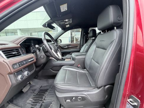 Used 2021 GMC Yukon Denali RWD image 22