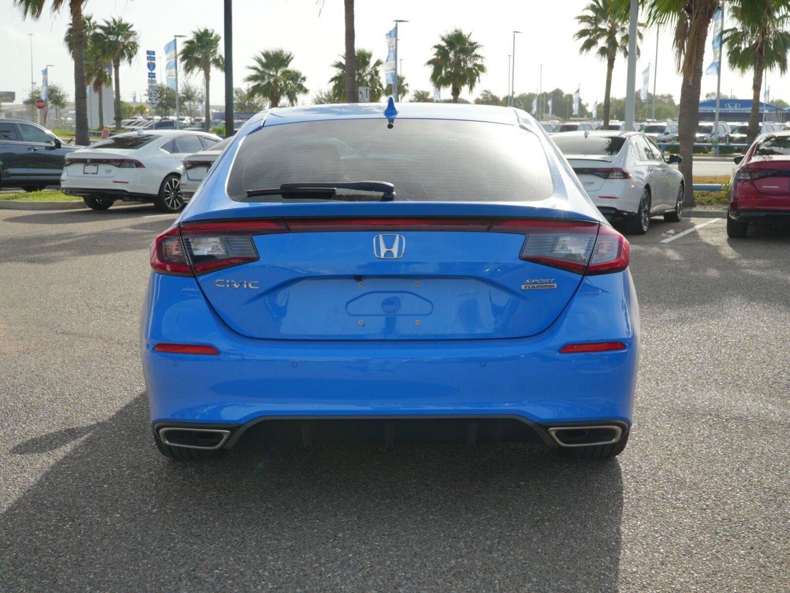 Used 2024 Honda Civic Sport Touring image 4