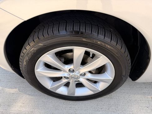 Used 2015 Nissan Versa Note FWD image 13