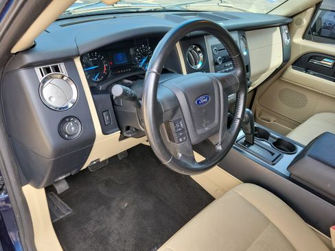 Used 2016 Ford Expedition XL AWD/4WD image 3