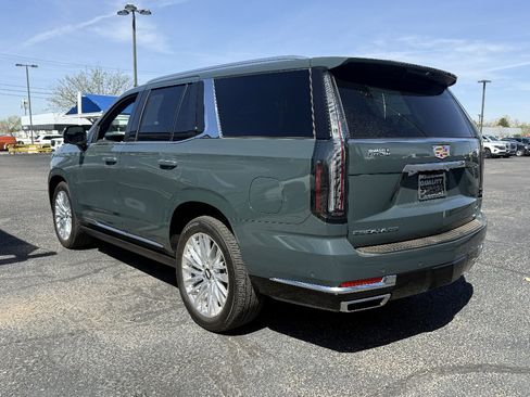 Used 2025 Cadillac Escalade Premium Luxury w/ Touring Package image 7