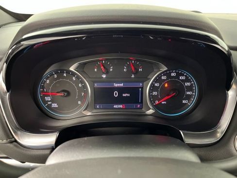 Used 2023 Chevrolet Traverse LT AWD/4WD image 24