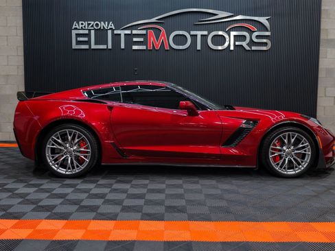Used 2015 Chevrolet Corvette Z06 w/ 3LZ Preferred Equipment Group image 14